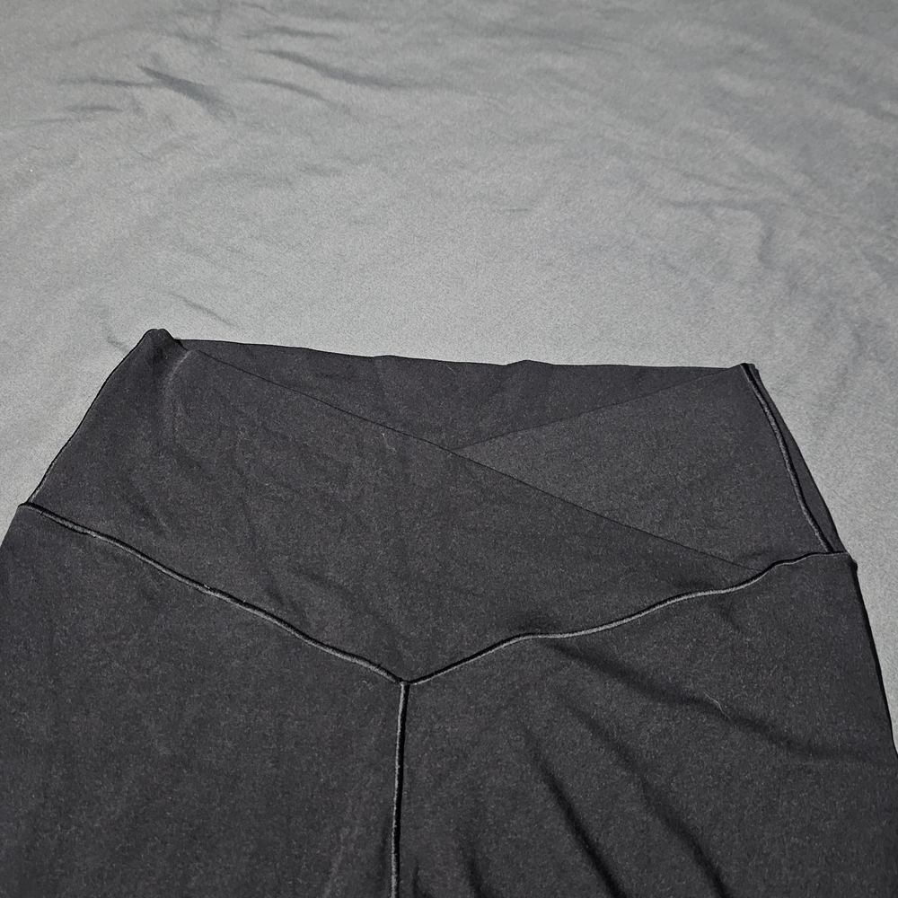 💥Offline By Aerie Black Crossover High Waisted Bike Shorts Size Lg